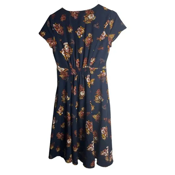 ModCloth Dress Womens S Sentimental Floral Navy Blue Fit and Flare V-Neck - Picture 2 of 7